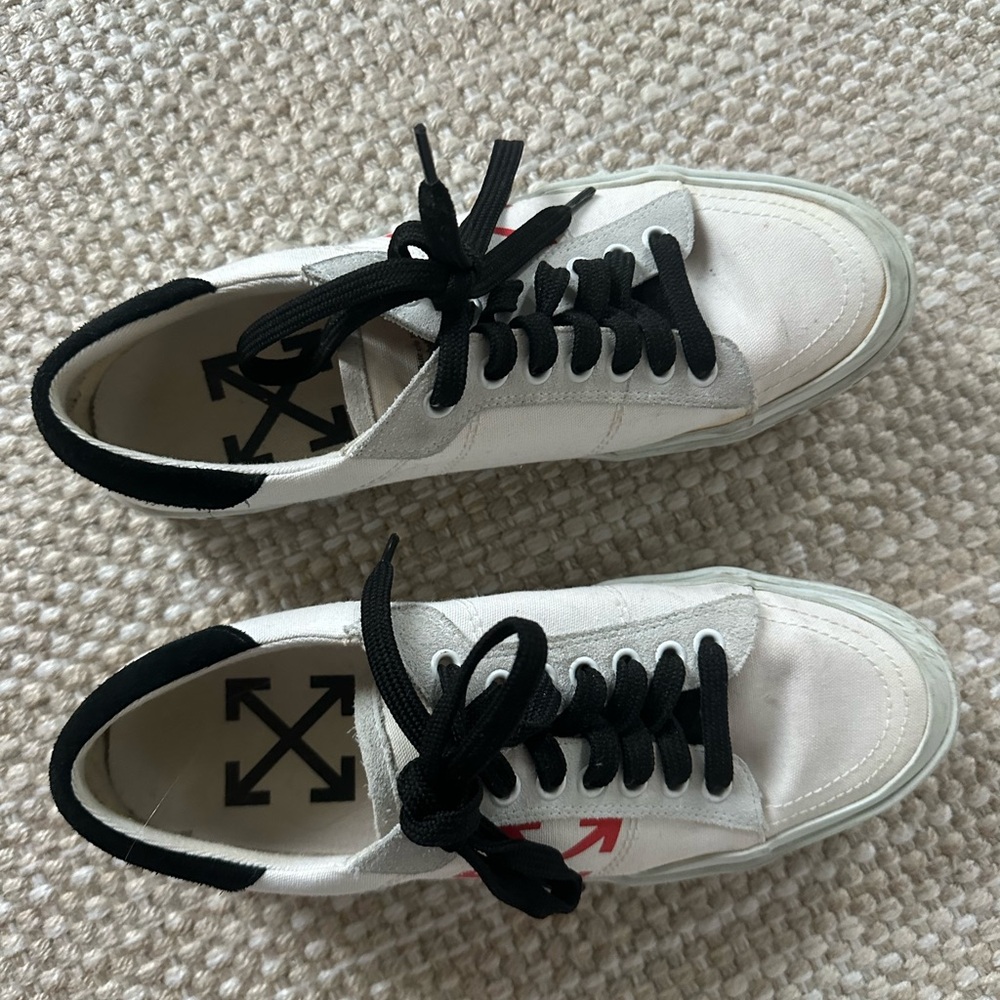OFF WHITE by Virgil Abloh sneakers. Worn a couple of times